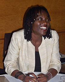 آوما اوباما (Auma Obama)