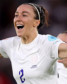 لوسی برنز (Lucy Bronze)